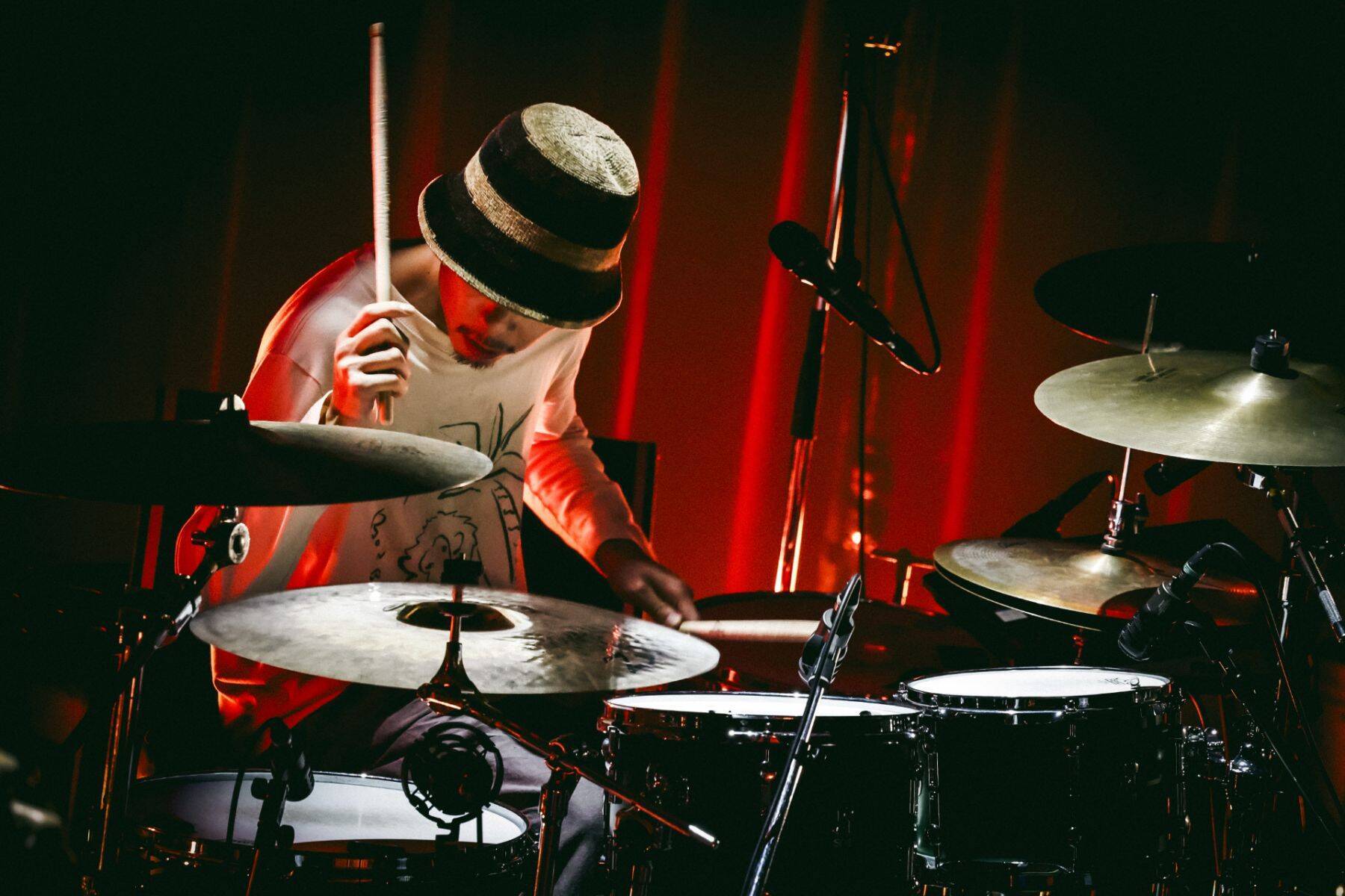 LIVE REPORT：Suchmos Asia Tour Sunburst 2025 横浜アリーナ・フジロック・Zepp Hanedaを経て 辿り着いたSuchmosというバンドの現在地