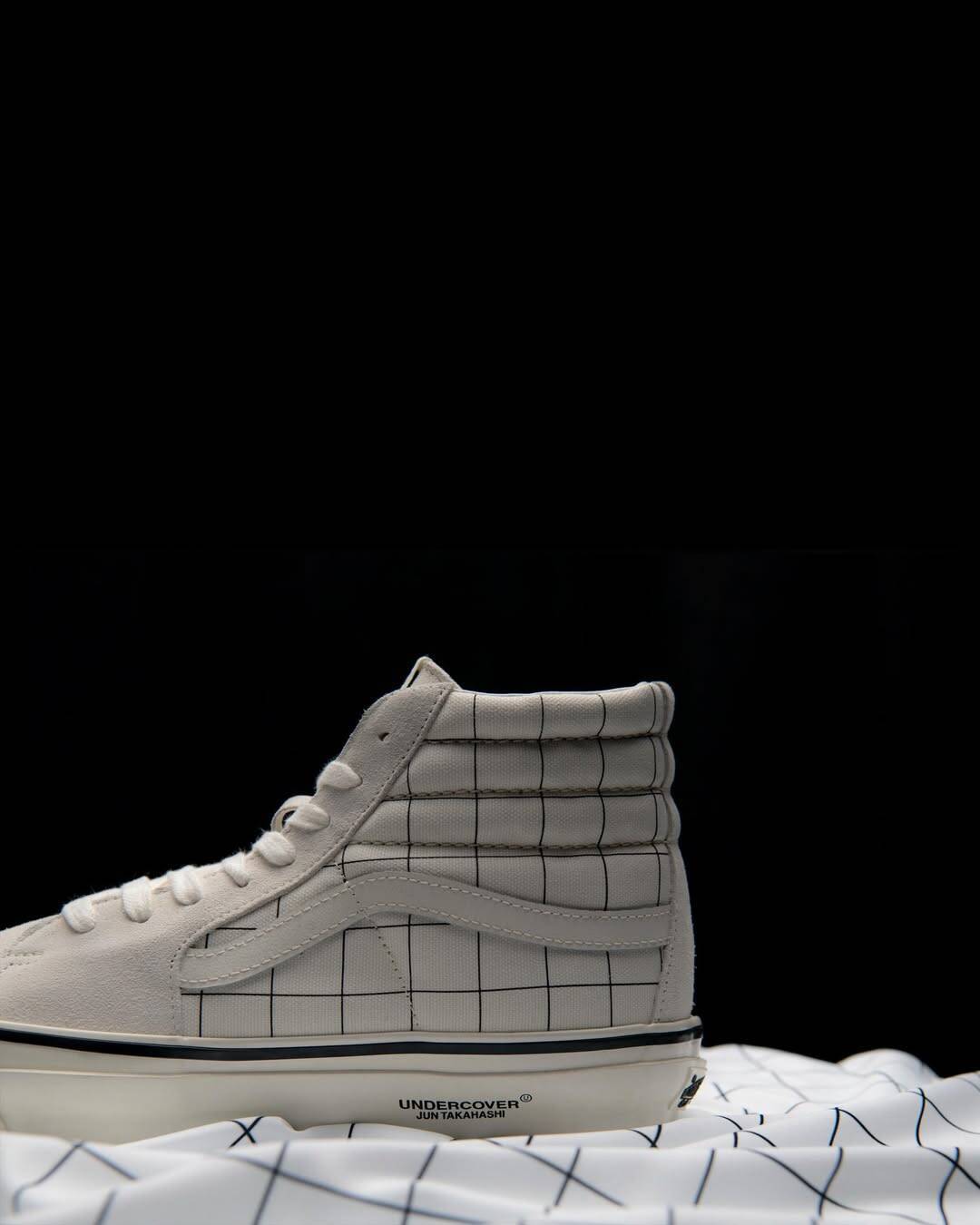 〈UNDERCOVER〉が〈OTW by Vans〉との最新コラボレーションを発表