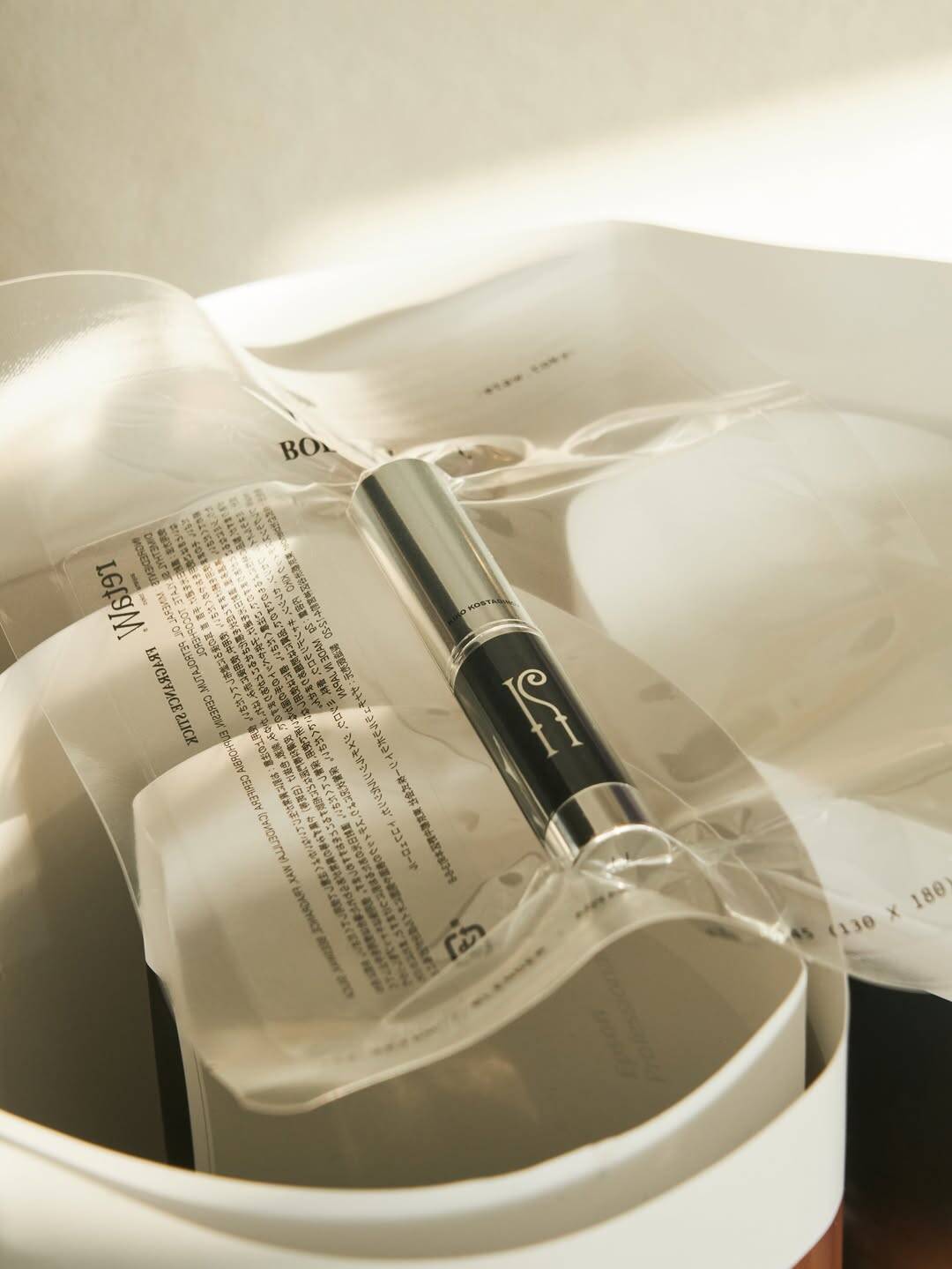 〈Kiko Kostadinov〉が〈retaW〉とのコラボレーションを発表