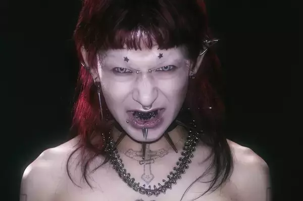 “総合芸術音楽家” SHIMIZUMASHが最新シングル “THE ROGUE BEFORE MESSIAH”をリリース