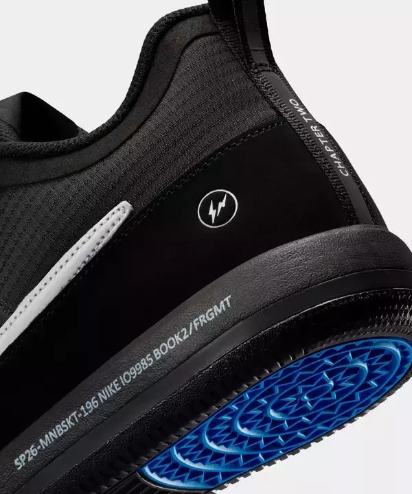 「〈Nike〉と〈fragment design〉による最新コラボBOOK 2 “FRAGMENT”が発売」の画像