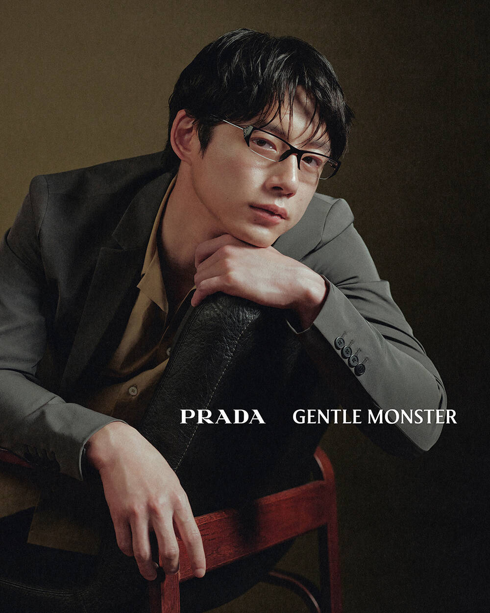〈GENTLE MONSTER〉x〈PRADA〉コレクションのキャンペーンビジュアルに坂口健太郎が登場
