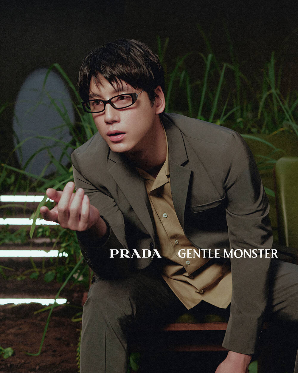 〈GENTLE MONSTER〉x〈PRADA〉コレクションのキャンペーンビジュアルに坂口健太郎が登場