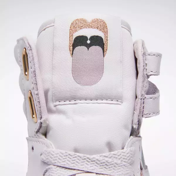 「ReebokがCardi Bとの新コラボコレクション「Let Me Be…Enchanted」を発売決定」の画像