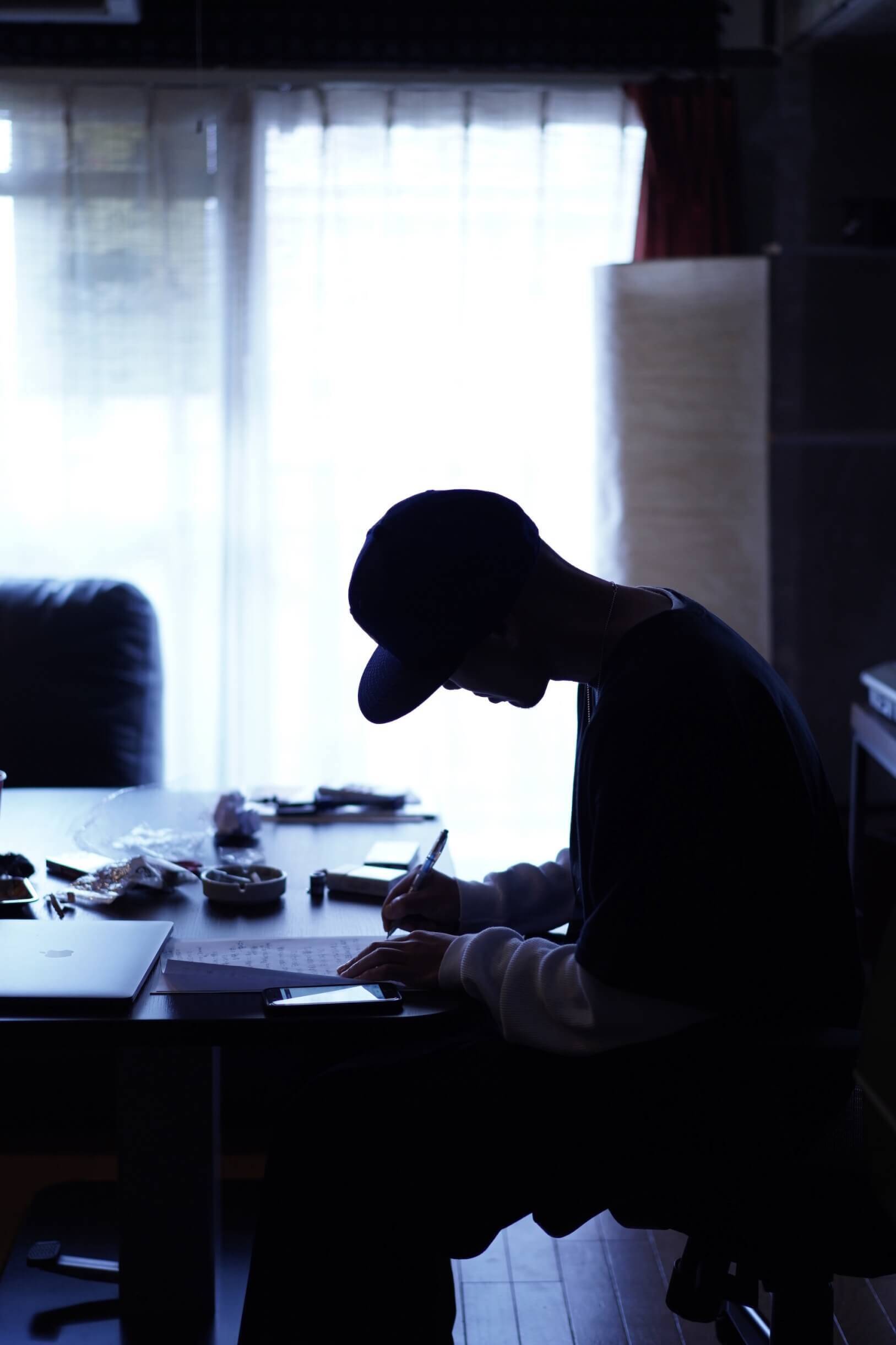 ISSUGI、DJ SCRATCH NICEメインプロデュースによる9thアルバム『366247』リリース決定｜KID FRESINO、BES、Eujin KAWIが参加楽曲「April」先行リリース