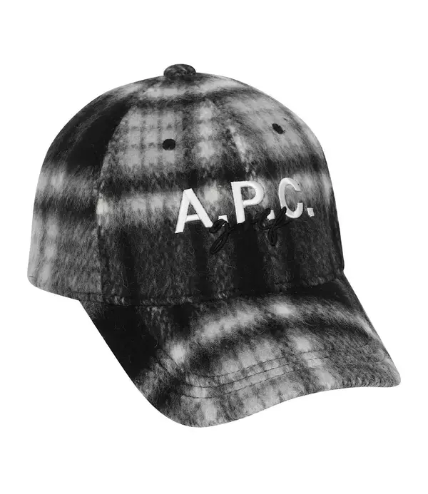 「【A.P.C. GOLF】フィールドライフと日常も楽しめるダウンジャケットやベスト、アクセサリーが登場」の画像