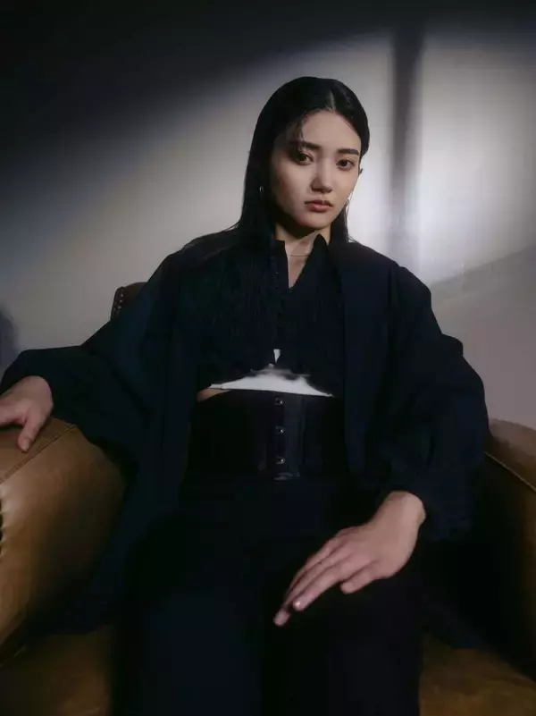 「映画『バスカヴィル家の犬 シャーロック劇場版』主題歌を歌う由薫の新作『lullaby』がリリース｜Toru （ONE OK ROCK）がプロデュース」の画像