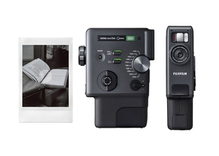 動画を“手渡す”という新体験。instax mini Evo Cinema™が切り拓く、チェキ™の次なる時代
