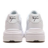 「MLBロゴを使用したatmos pink別注スニーカーが登場！ アッパーサイドにラインストーンを配置した厚底スタイルの一足に」の画像4