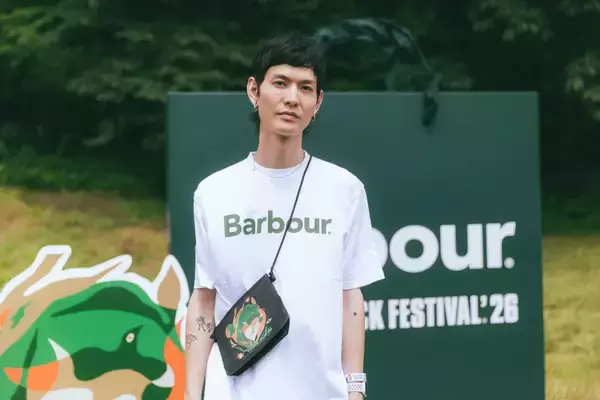 「バブアーがフジロック初参戦！苗場で出会う“夏のバブアー” ブースレポート＆アーティストスナップ」の画像