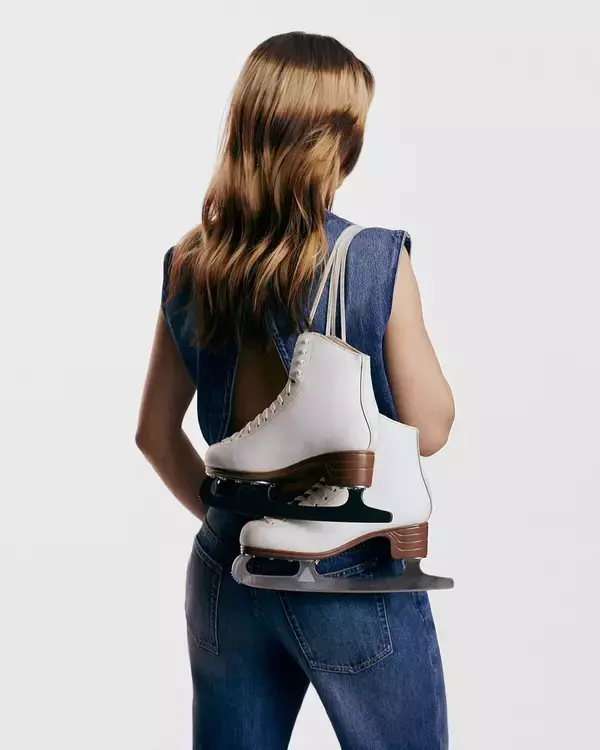 「フィギュアスケーター アリサ・リュウが〈Louis Vuitton〉の新たなアンバサダーに就任」の画像