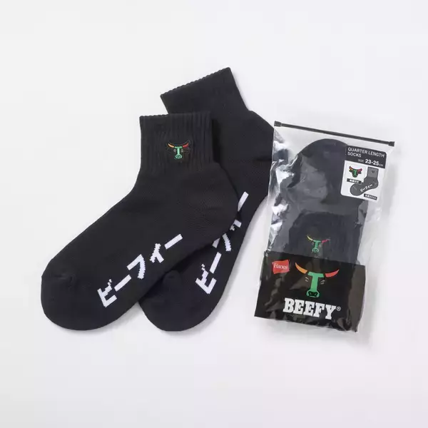 「〈Hanes〉が「セブン-イレブン」との初となるコラボアイテムを発売」の画像