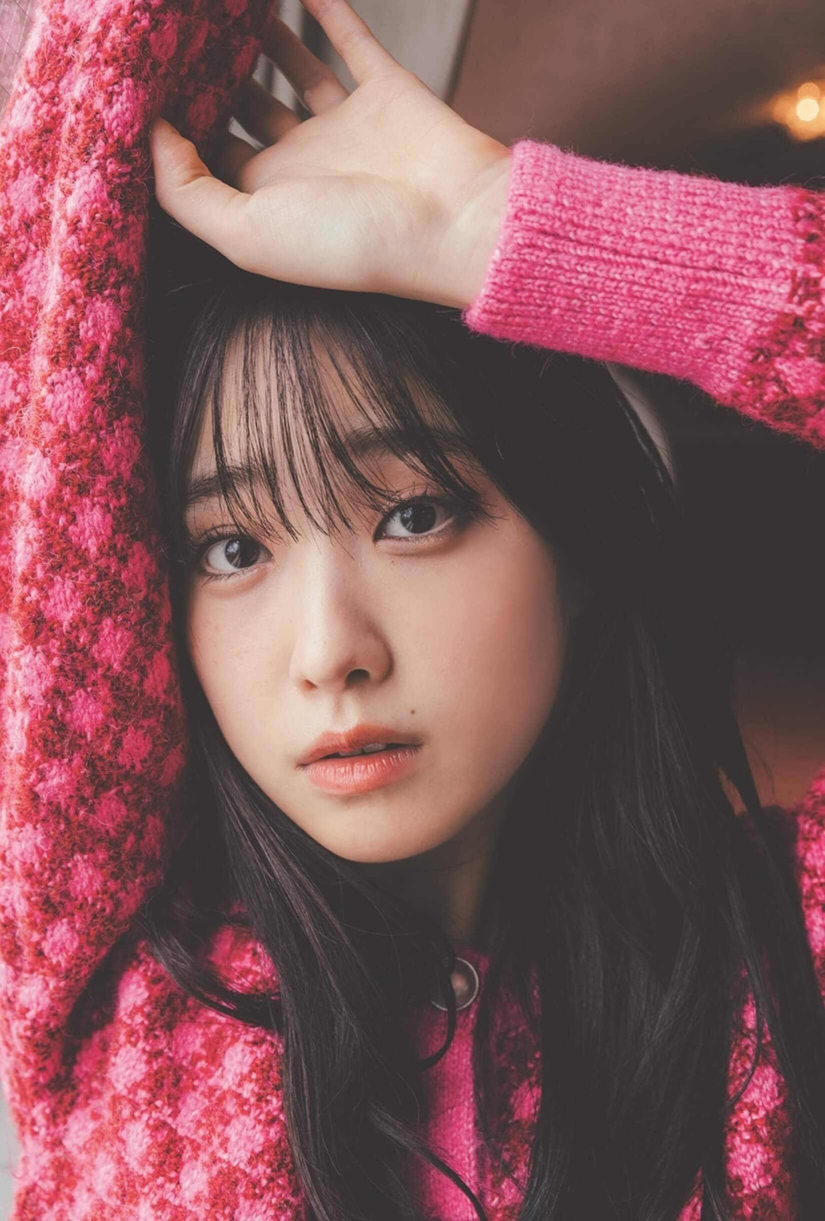 大人の色気漂うスレンダーボディ全開！高橋ひかるが妖艶な眼差しを見せる『blt graph. vol.75 Amazon限定表紙版』発売決定