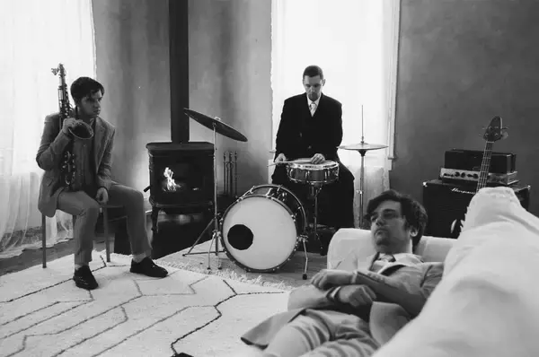 「BADBADNOTGOOD、7年ぶりとなる来日公演を恵比寿LIQUIDROOMで開催｜ケンドリック・ラマーやサンダーキャットが信頼を寄せる、トロントのマエストロ3人組」の画像