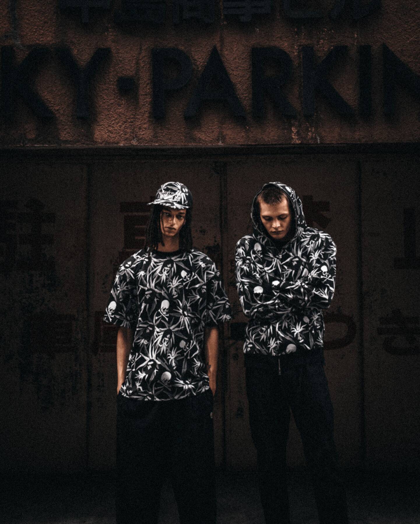 〈A BATHING APE®︎〉と〈mastermind JAPAN〉が最新コラボコレクションを発売