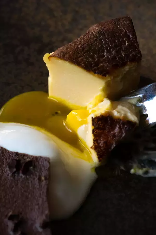 「OGAWA COFFEE LABORATORY 桜新町より「しあわせチーズ by PiSO スペシャルプレート」がスタート｜竹内直人（kabi）セレクトによる特別なワインも」の画像