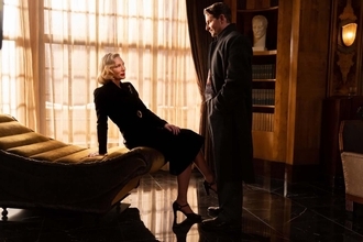 ギレルモ・デル・トロ監督最新作『ナイトメア・アリー』本編映像が公開｜ケイト・ブランシェットの圧倒的な演技に注目