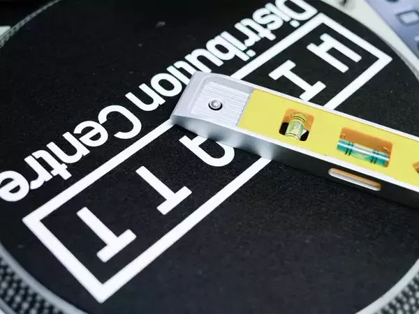 「tofubeatsが対峙するイメージと実像──『REFLECTION』で刻む人生の記録」の画像