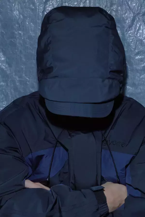 「〈adidas Originals〉が三好 良によるブランド〈everyone〉とのカプセルコレクションを発売」の画像