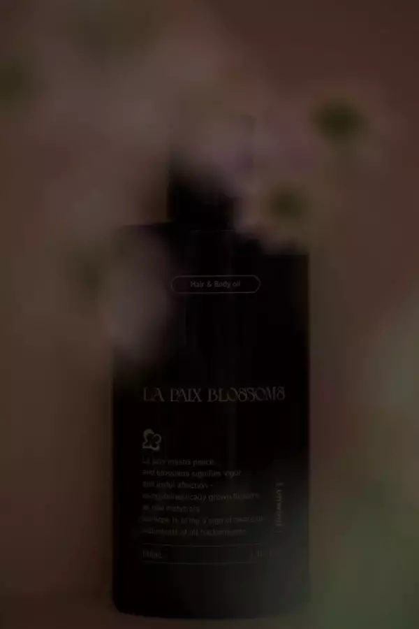 「新たなヘア&ボディオイルブランド〈La paix blossoms〉がローンチ」の画像