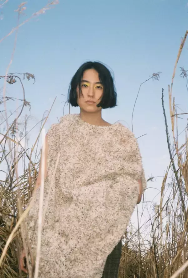 「「その場に《共鳴》することが、演奏すること」角銅真実 インタビュー｜『Contact』の豊かな音空間」の画像