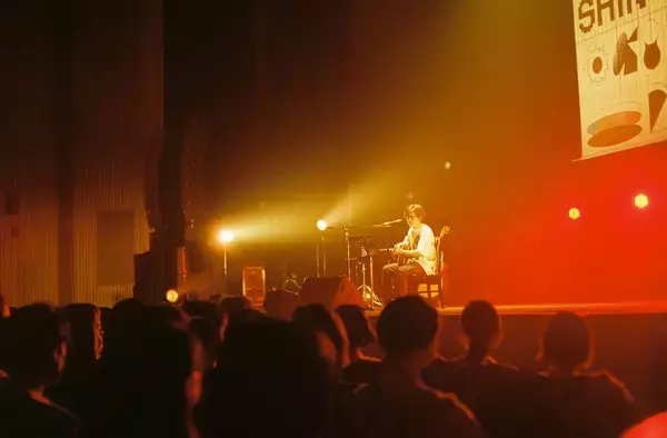 「LIVE REPORT：＜SHIN-ONSAI 2022＞———新宿の真ん中、その文化の声を聴く」の画像