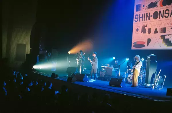 「LIVE REPORT：＜SHIN-ONSAI 2022＞———新宿の真ん中、その文化の声を聴く」の画像