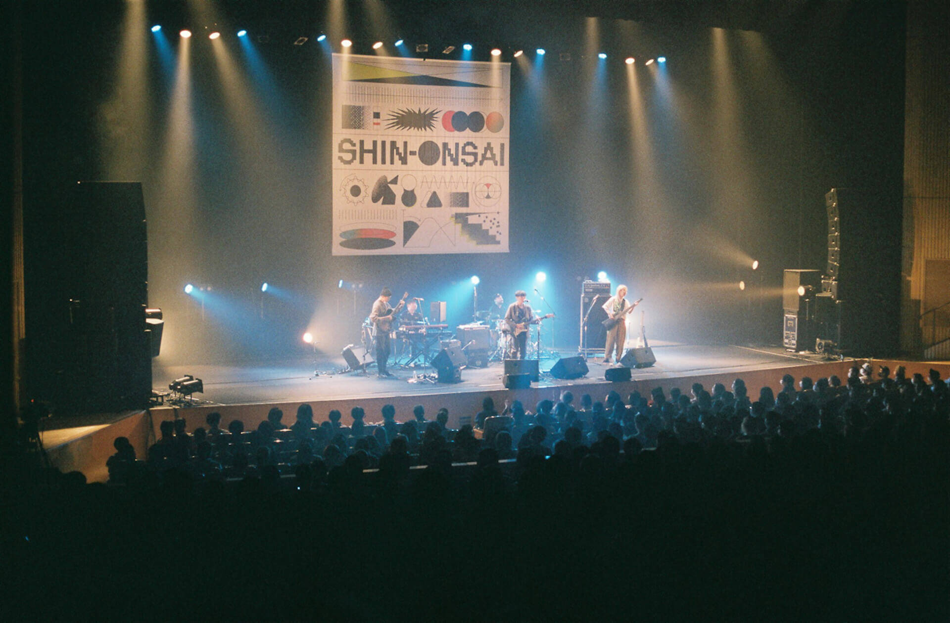LIVE REPORT：＜SHIN-ONSAI 2022＞———新宿の真ん中、その文化の声を聴く
