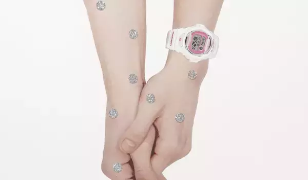 〈Madhappy〉がBABY-Gとの初となるコラボモデルを発売