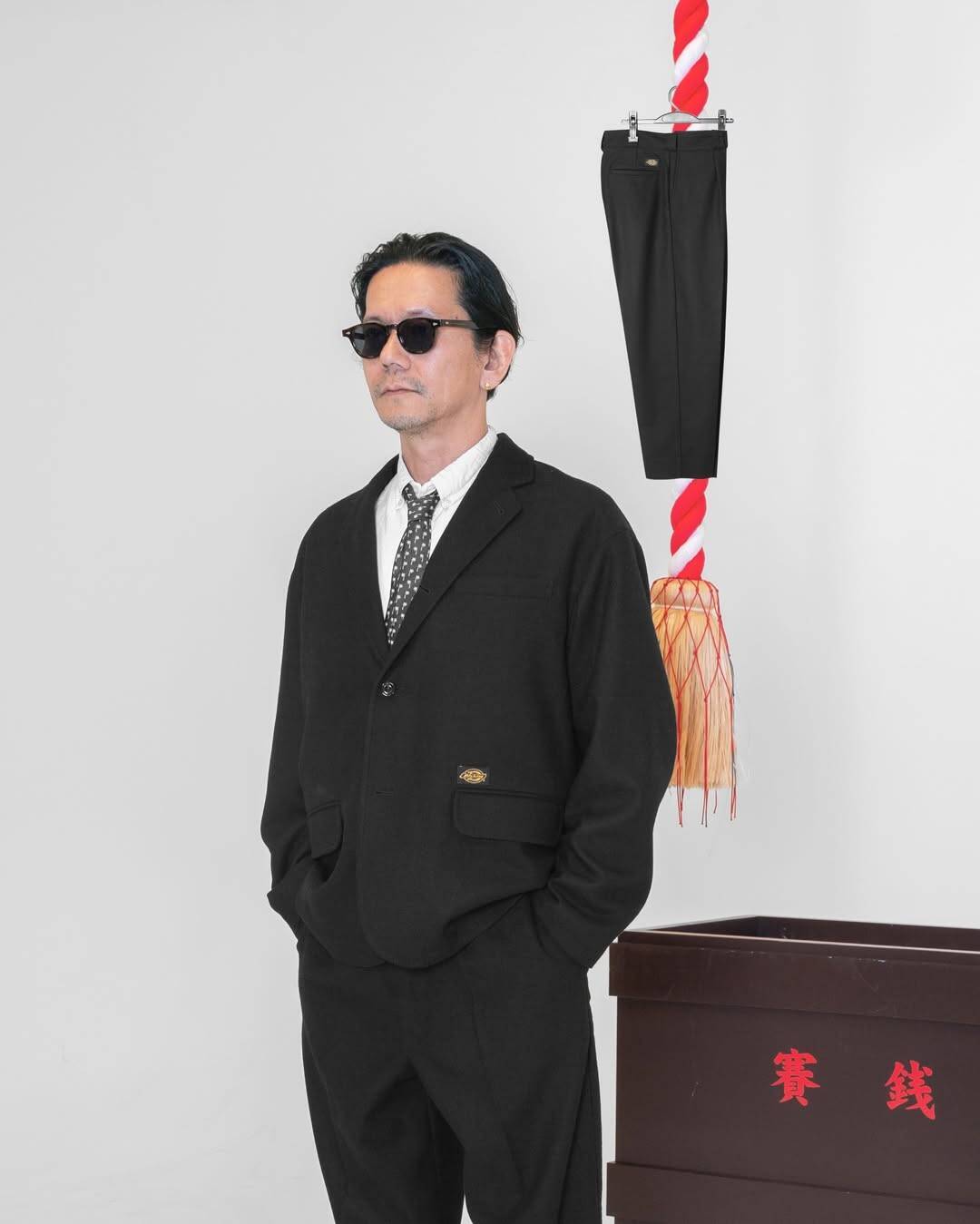 野村訓市率いる「TRIPSTER」と〈Dickies®〉による“紳士服のディッキーズ”の最新作が発売
