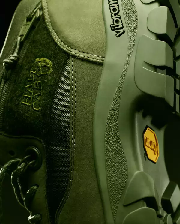 「〈OTW by Vans〉x〈OAMC〉によるコラボコレクションが発売」の画像