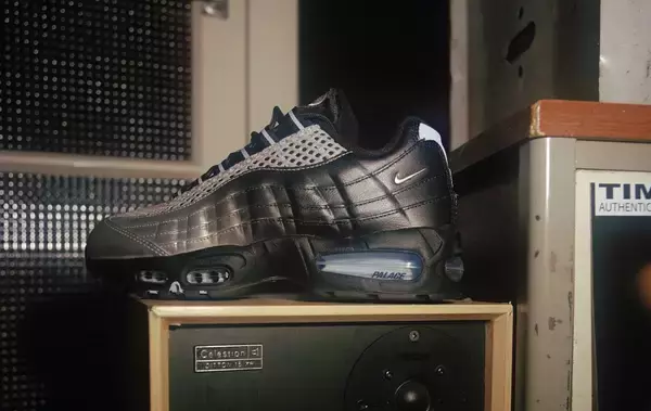 〈PALACE SKATEBOARD〉と〈Nike〉による最新コラボAir Max 95が発売