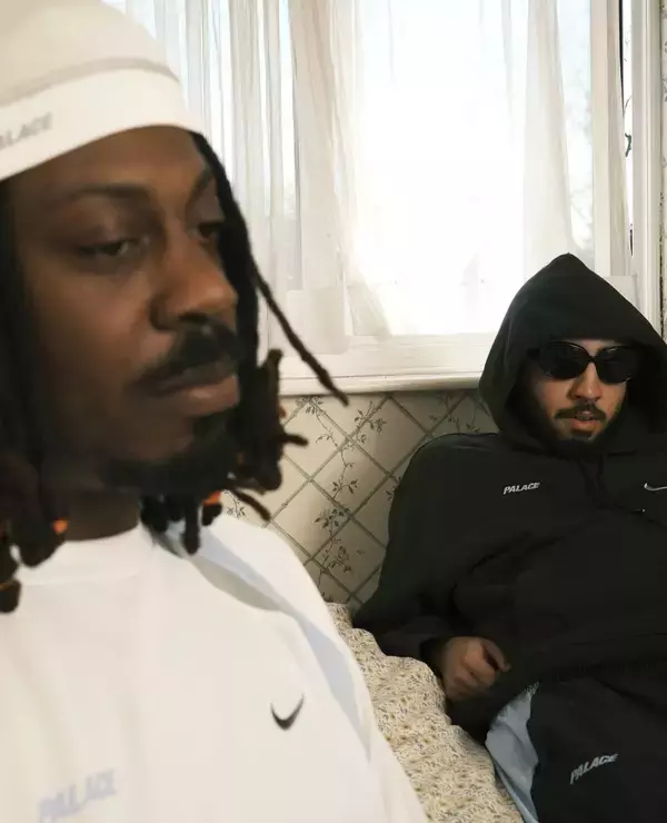 「〈PALACE SKATEBOARD〉と〈Nike〉による最新コラボAir Max 95が発売」の画像