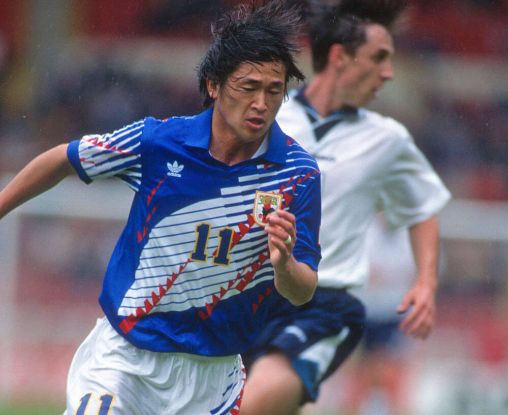 adidasから日本代表「ドーハの悲劇」ユニフォーム復刻版が登場！森保監督も着た“90年代象徴ユニ”