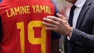 5-0の大勝に影を落としたヤマルの交代劇――スペイン監督が見せた"擁護"の真意