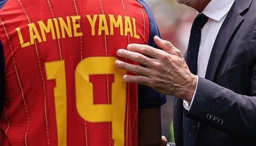 5-0の大勝に影を落としたヤマルの交代劇――スペイン監督が見せた"擁護"の真意