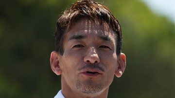 「日本史上最高の選手の一人」49歳中田英寿さんとジーコが再会！伊達公子さんとの3ショットも話題