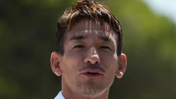 「日本史上最高の選手の一人」49歳中田英寿さんとジーコが再会！伊達公子さんとの3ショットも話題