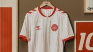 デンマーク代表が2026新アウェイユニフォームを発表！伝説「1986W杯ユニ」へのオマージュ