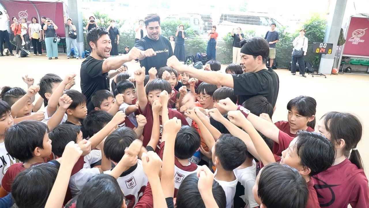 Bリーガーから起業家へ。元横浜BC・湊谷安玲久司朱が語る、引退から同級生2人と会社設立まで｜『アレクの起業日記』#1