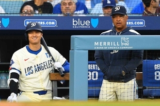 「思われている以上に機転が利く」ロバーツ監督がMLBアワード司会に推した大谷翔平の"素顔"とは