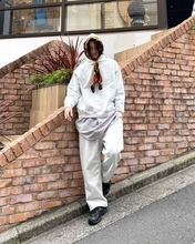 「子供っぽい着方」もう終わり。【フーディ】大人世代に似合う「ストリートコーデ」