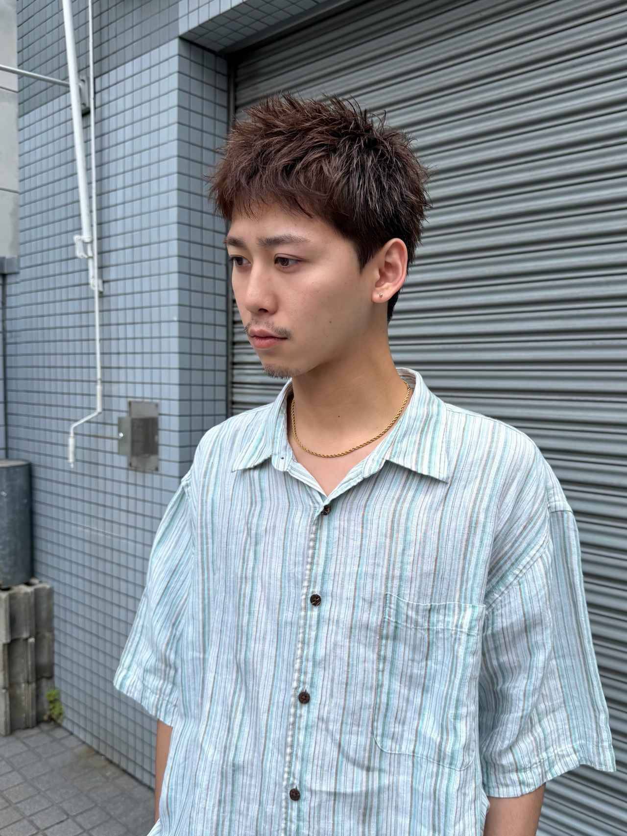 【動きのあるヘア】で軽快に。 遊び心あるピンパーマで作る「大人のスタイリング」