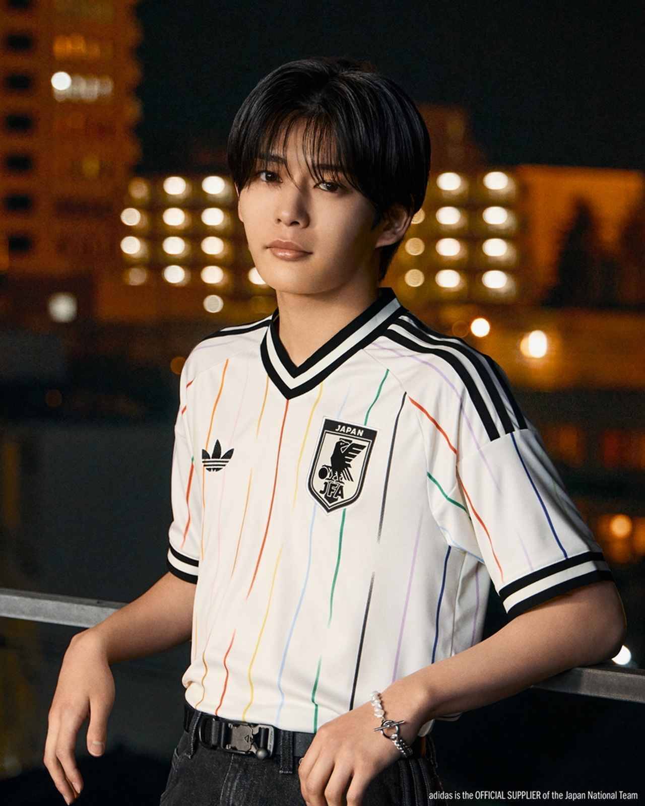 adidas Originals、サッカーW杯に向け長尾謙杜さん起用の新キャンペーン！『SAMBA』に焦点を当てた“ブロークコアスタイル”