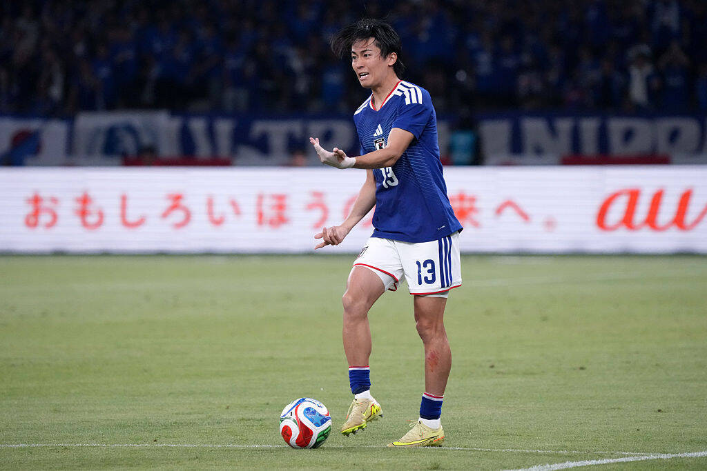 25歳W杯日本代表スター選手、靴下を下げて履く理由を明かす 「試合やチーム練習のときは危険なので、ソックスを下げるのはやめて」