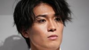 日本代表、ピッチ外ではピアスをつける3人の選手