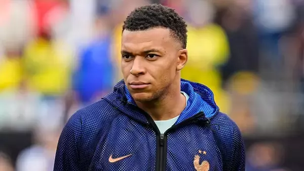 「あなたは卑劣で無能な女性…絶対許さない」フランス代表の世界的スター、W杯で戦ったパラグアイの女性議員を非難したワケ