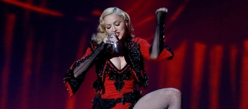 「あれ持ってる？」マドンナ、36年前のコンサートで着たサッカーユニフォームの在処を尋ねられる！その回答が話題に