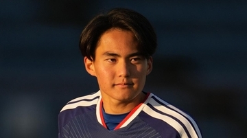 日本代表初招集の21歳新星、『帰国便の待遇格差』に驚く！ 「荷物検査の時にエコノミーのほうに行って…」