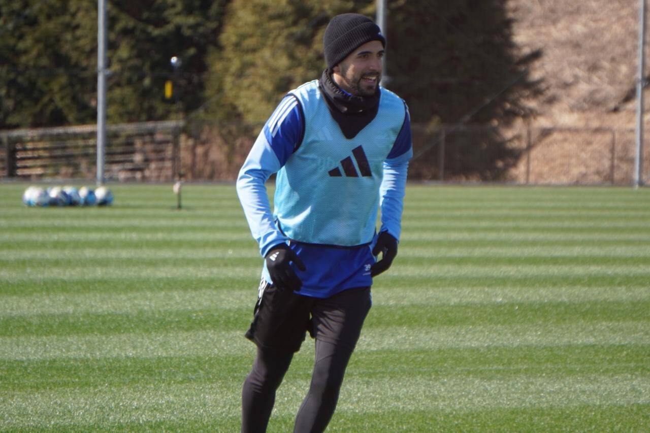 「ミスなんて気にしなくていいから…」“理想の先輩”の言葉を胸に…FC町田ゼルビアの高卒ルーキー徳村楓大が開幕戦へ猛アピール